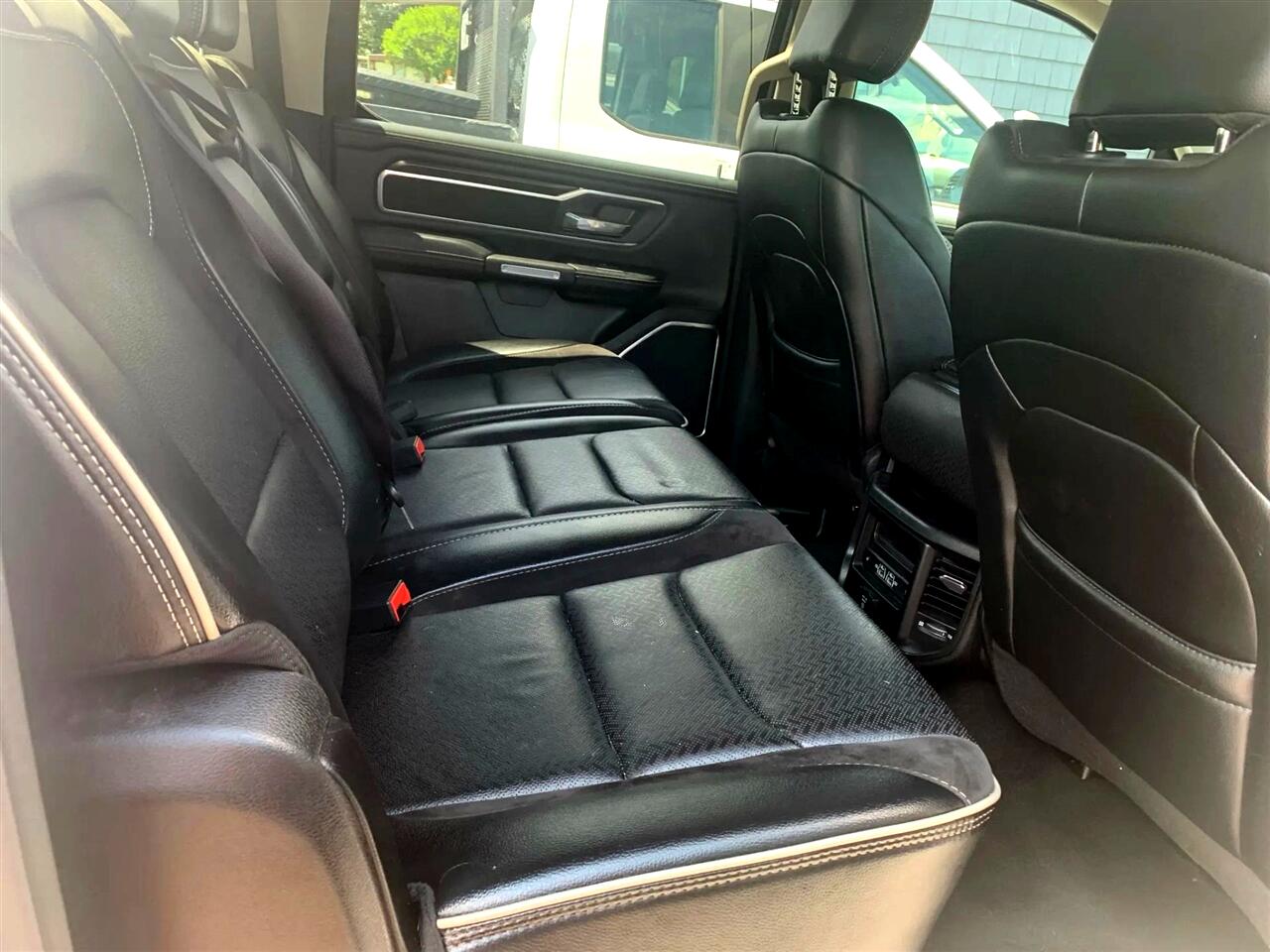 RAM 1500 Laramie Crew Cab SWB 4WD 2022 RAM 1500 Laramie Crew Cab SWB 4WD 2022