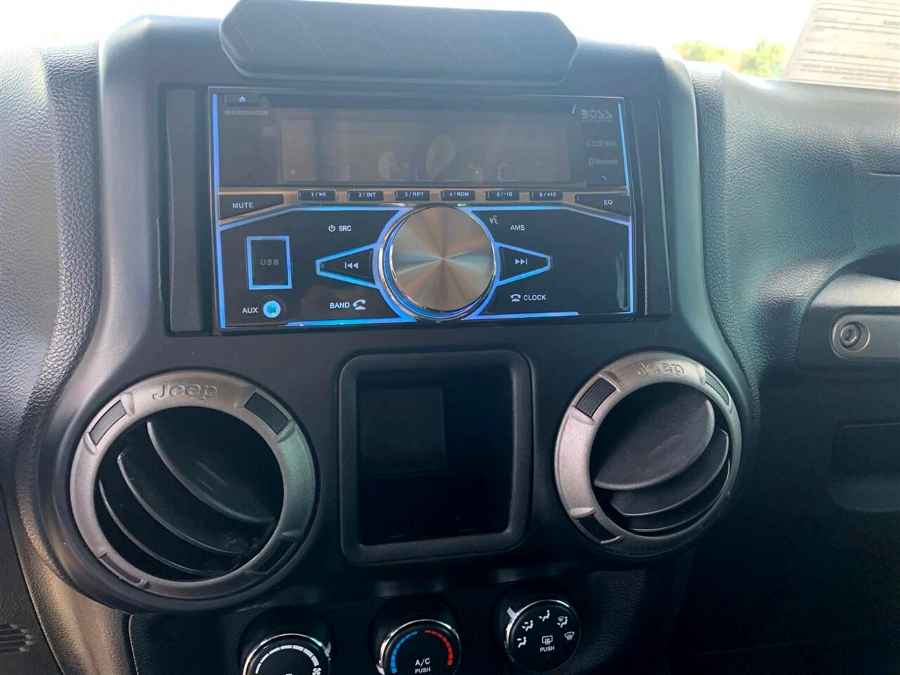 Jeep Wrangler Unlimited Sport 4WD 2014 Jeep Wrangler Unlimited Sport 4WD 2014