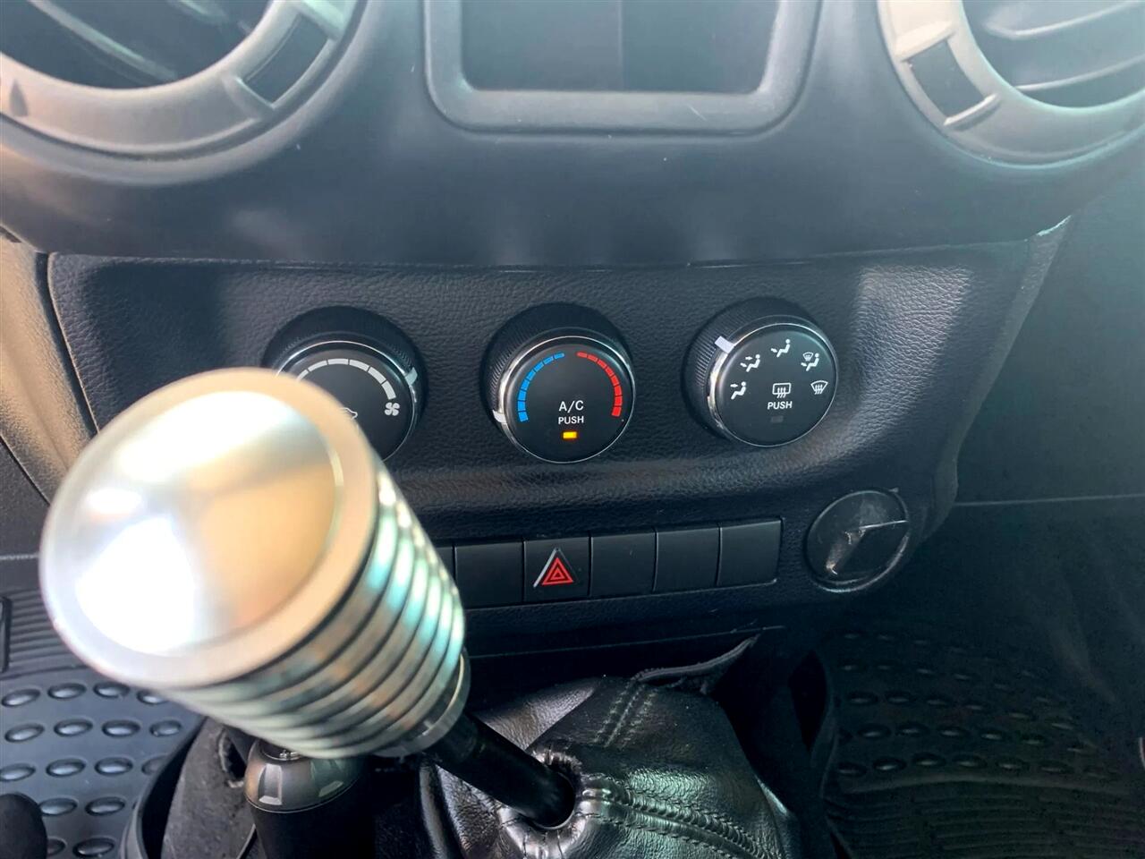 Jeep Wrangler Unlimited Sport 4WD 2014 Jeep Wrangler Unlimited Sport 4WD 2014