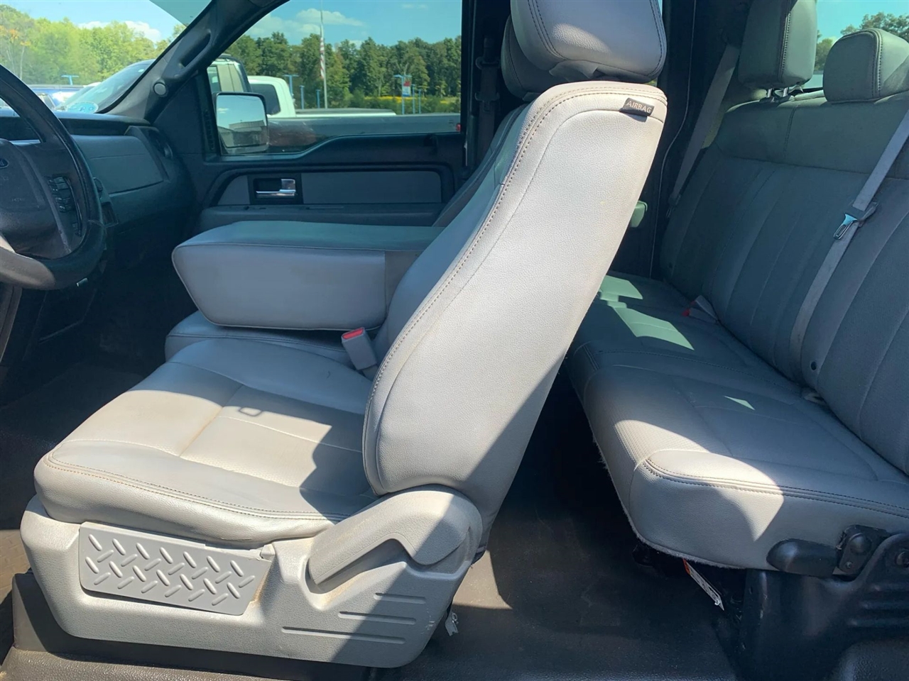 Ford F-150 XL SuperCab 6.5-ft. Bed 2WD 2014 Ford F-150 XL SuperCab 6.5-ft. Bed 2WD 2014