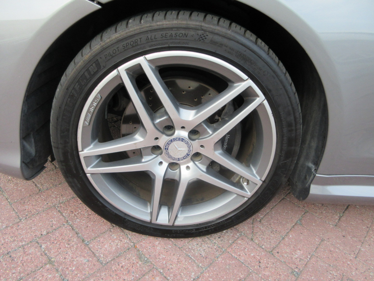 Mercedes-Benz E400  2016