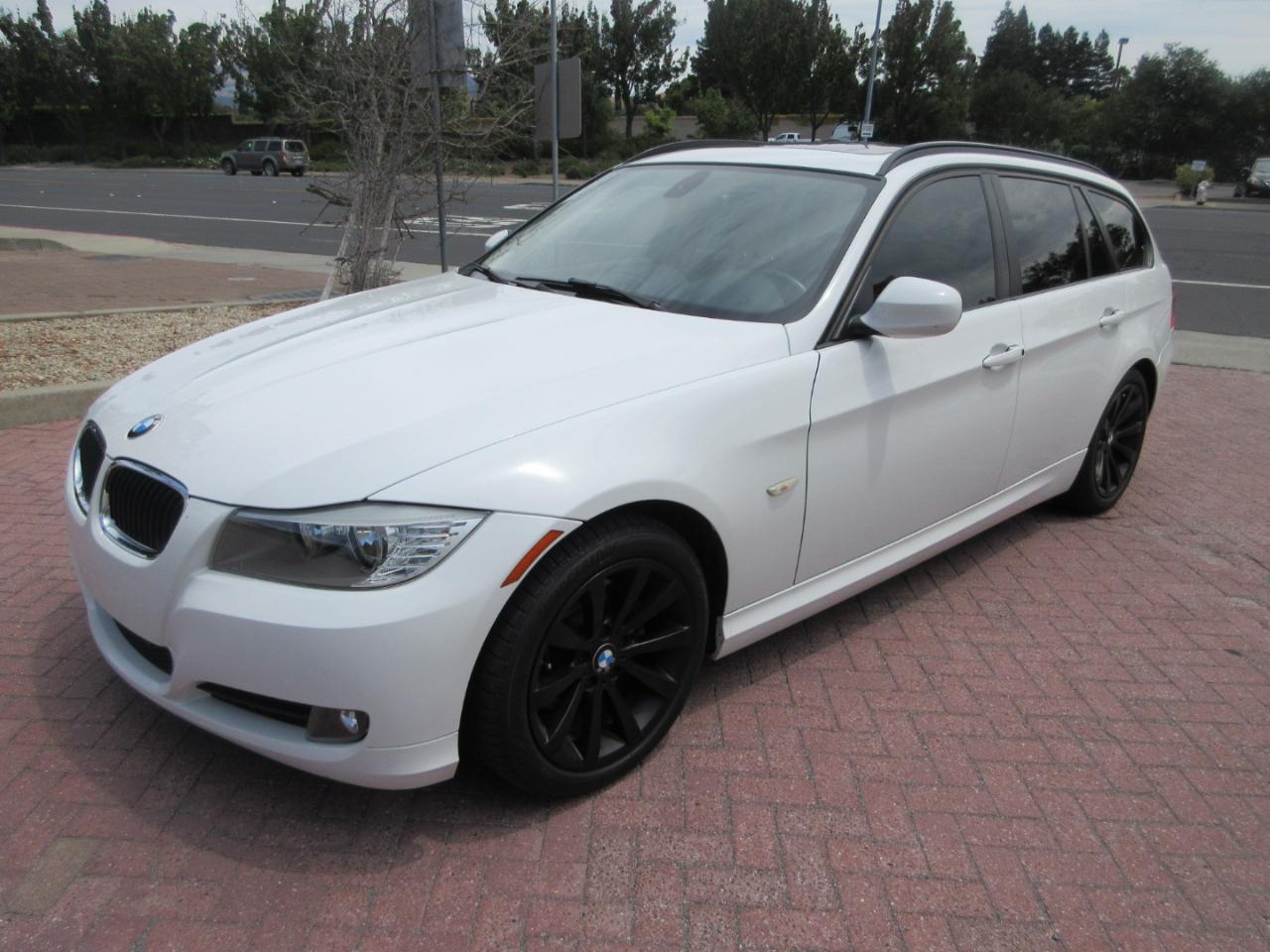 BMW 3-Series Sport Wagon  2011