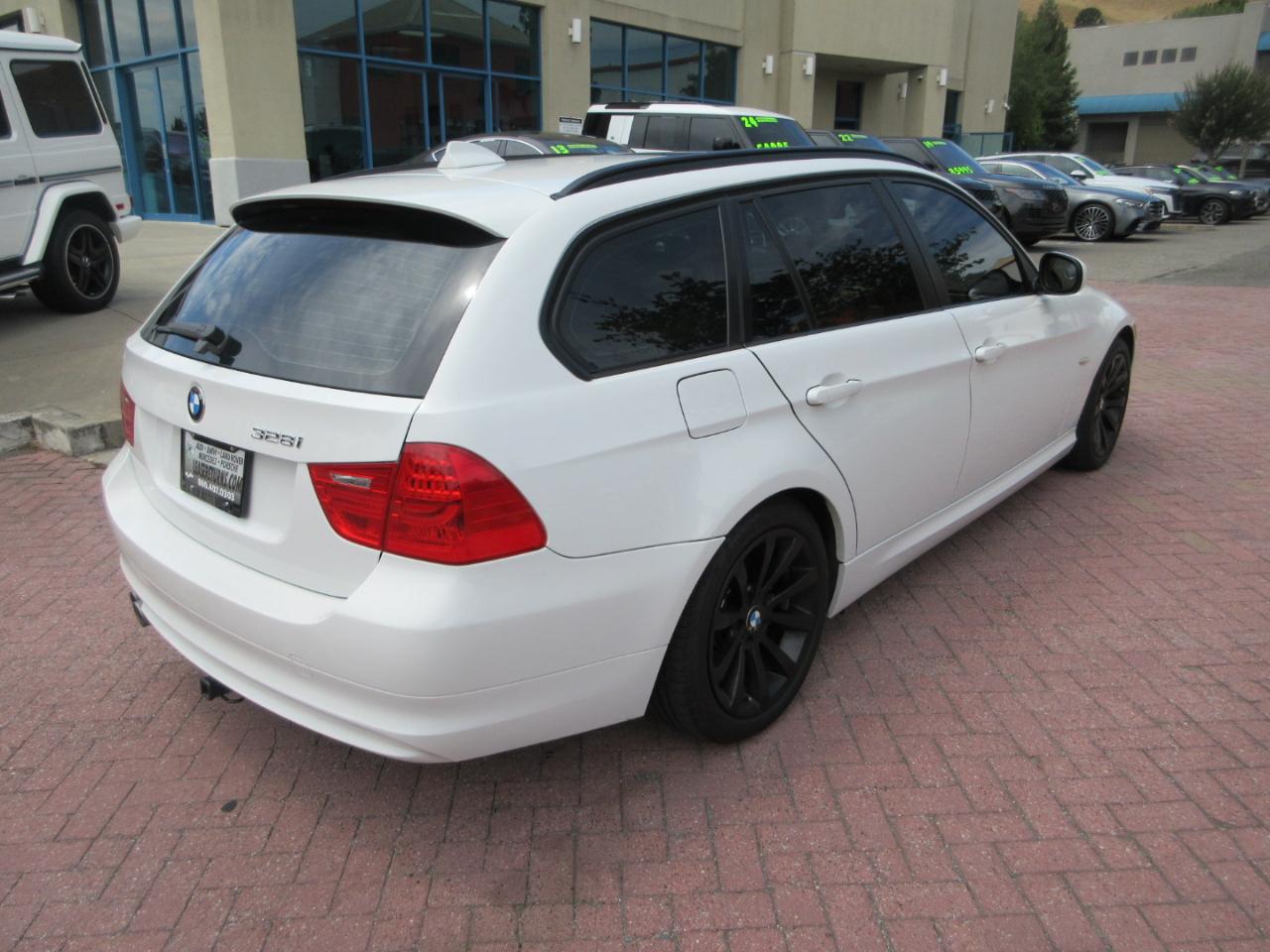 BMW 3-Series Sport Wagon  2011