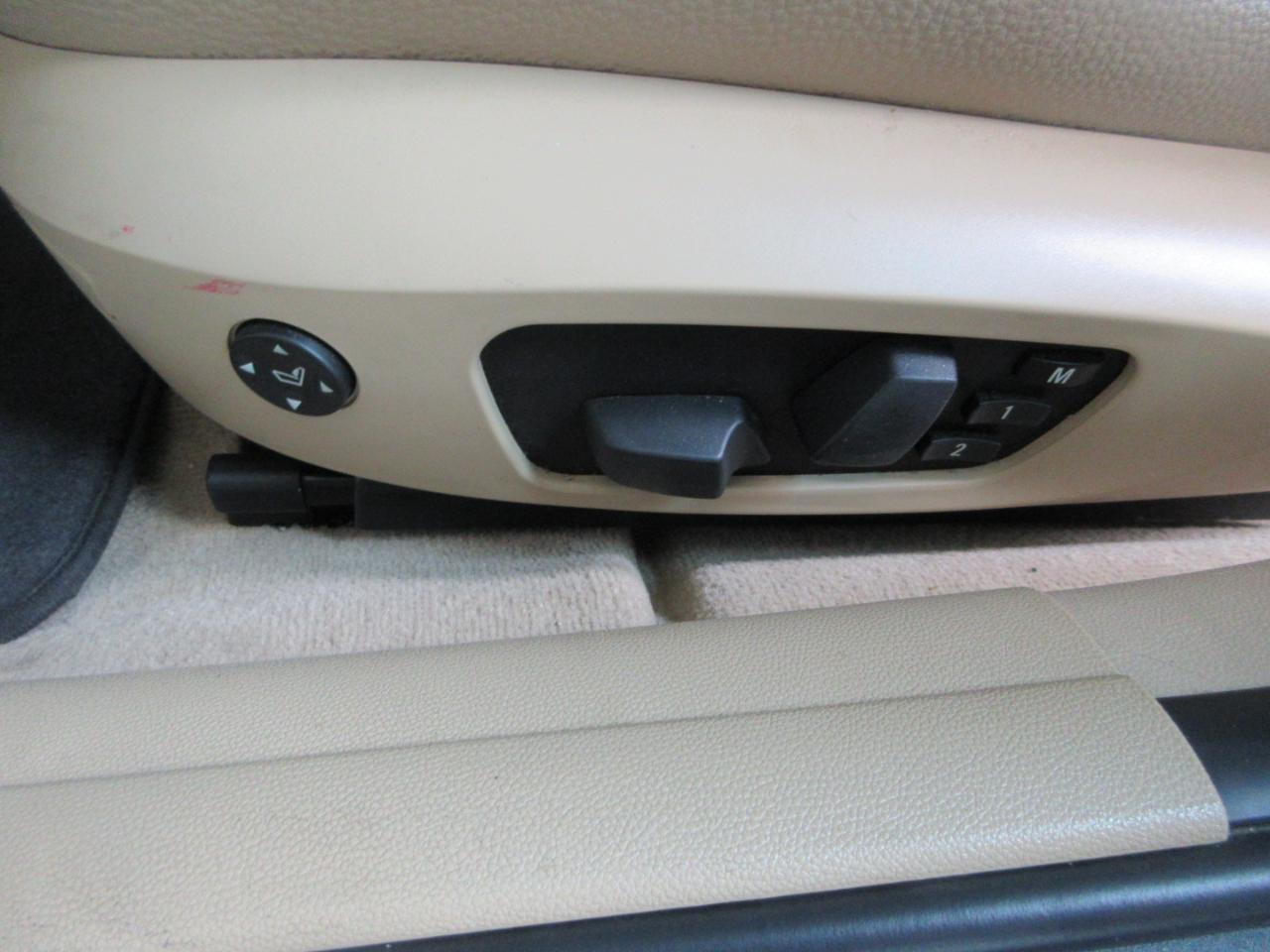 BMW 3-Series Sport Wagon  2011