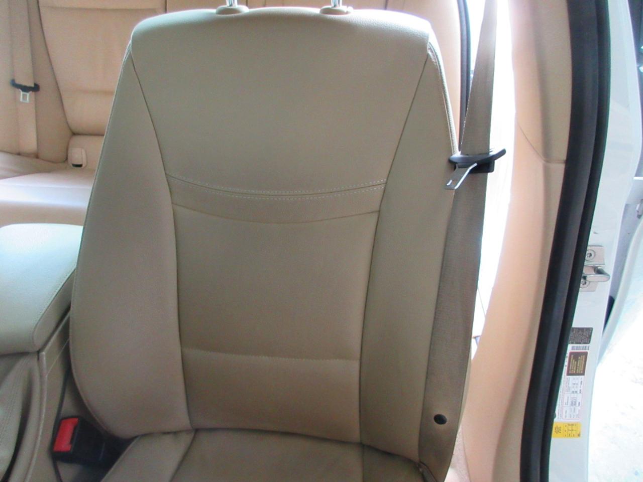 BMW 3-Series Sport Wagon  2011