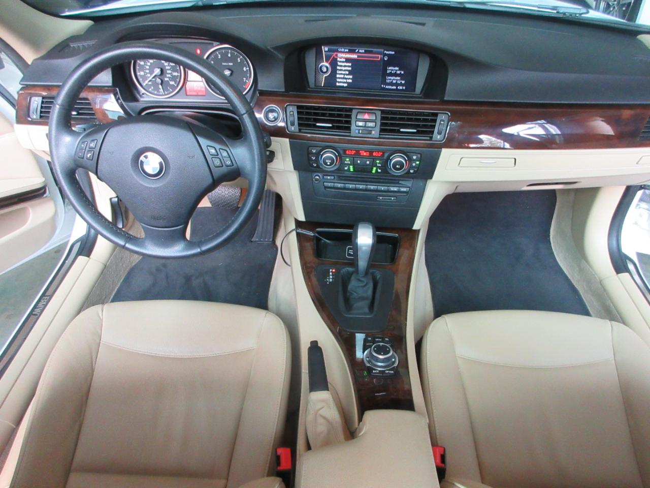 BMW 3-Series Sport Wagon  2011