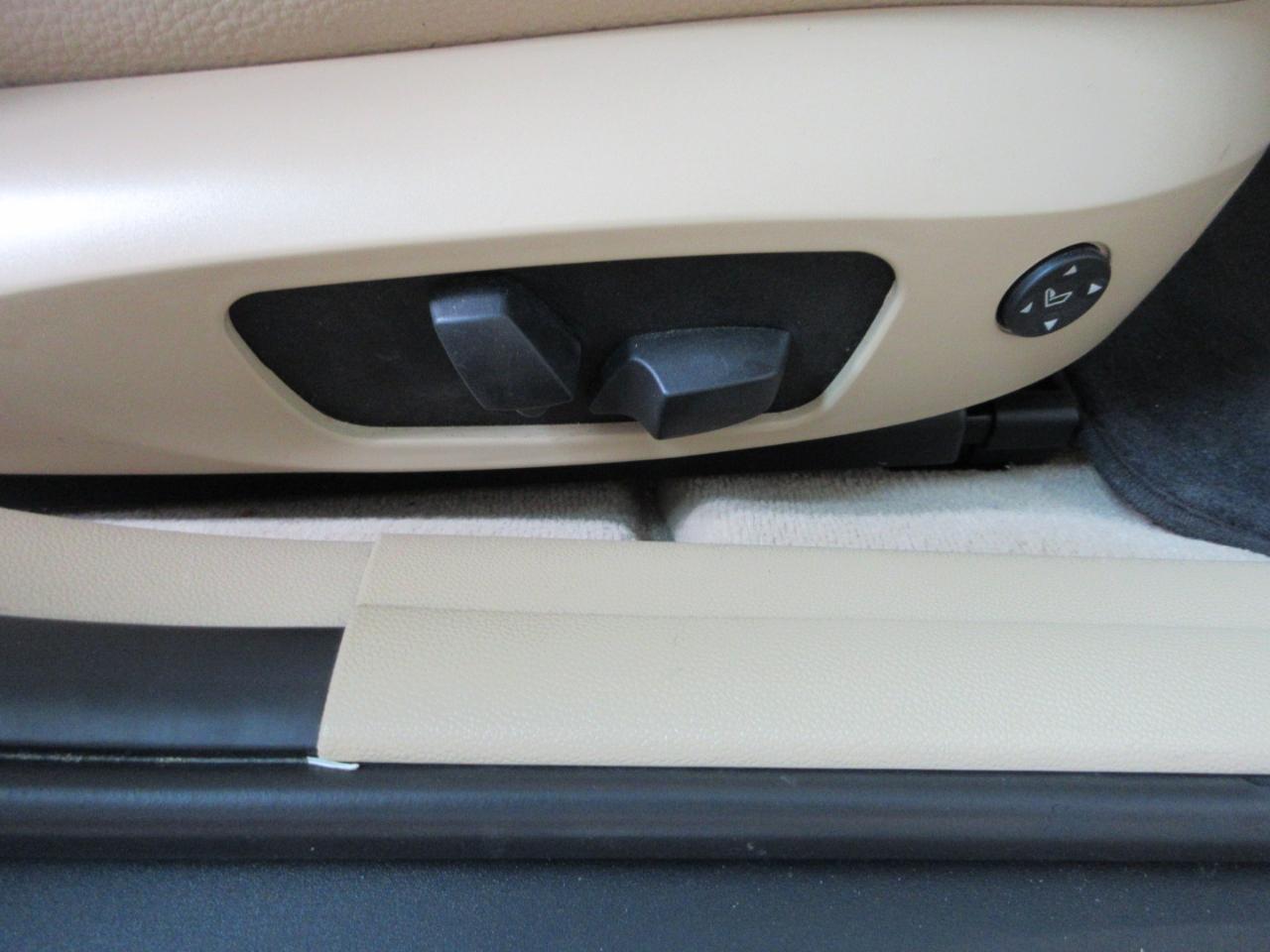 BMW 3-Series Sport Wagon  2011