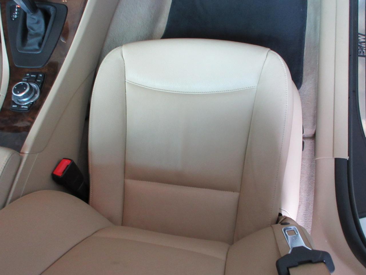 BMW 3-Series Sport Wagon  2011