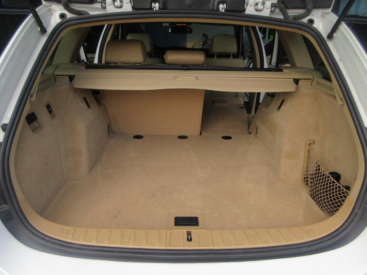 BMW 3-Series Sport Wagon  2011