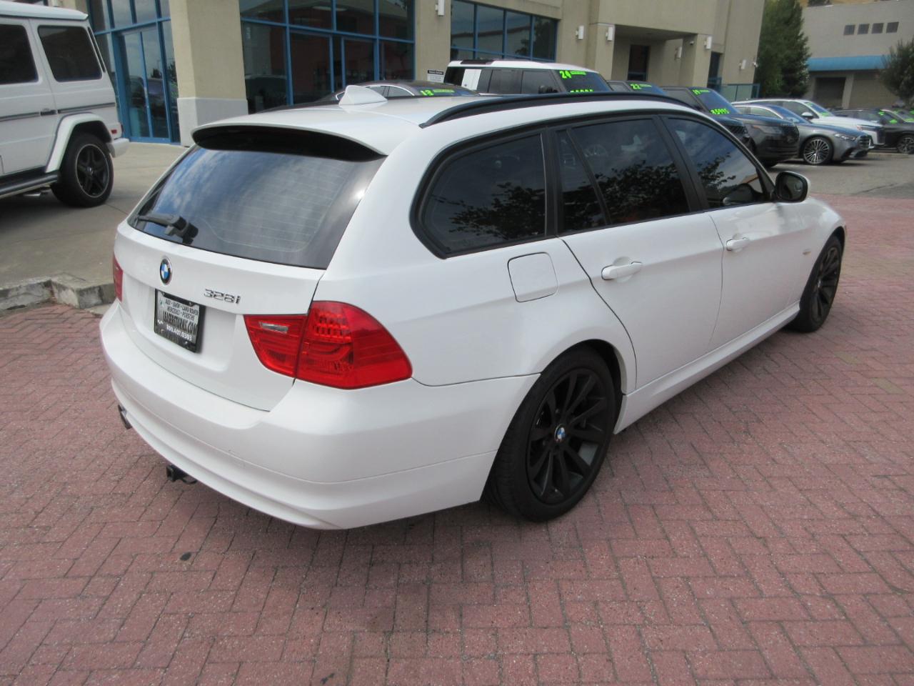 BMW 3-Series Sport Wagon  2011