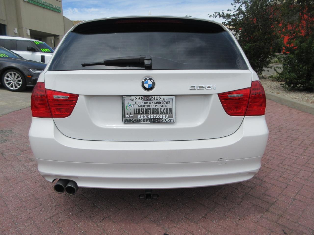 BMW 3-Series Sport Wagon  2011