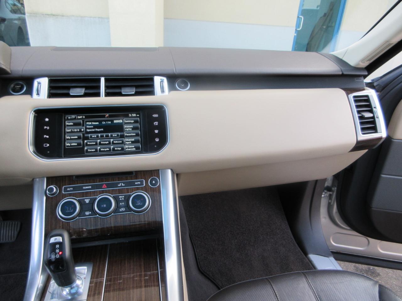 Land Rover Range Rover Sport  2016