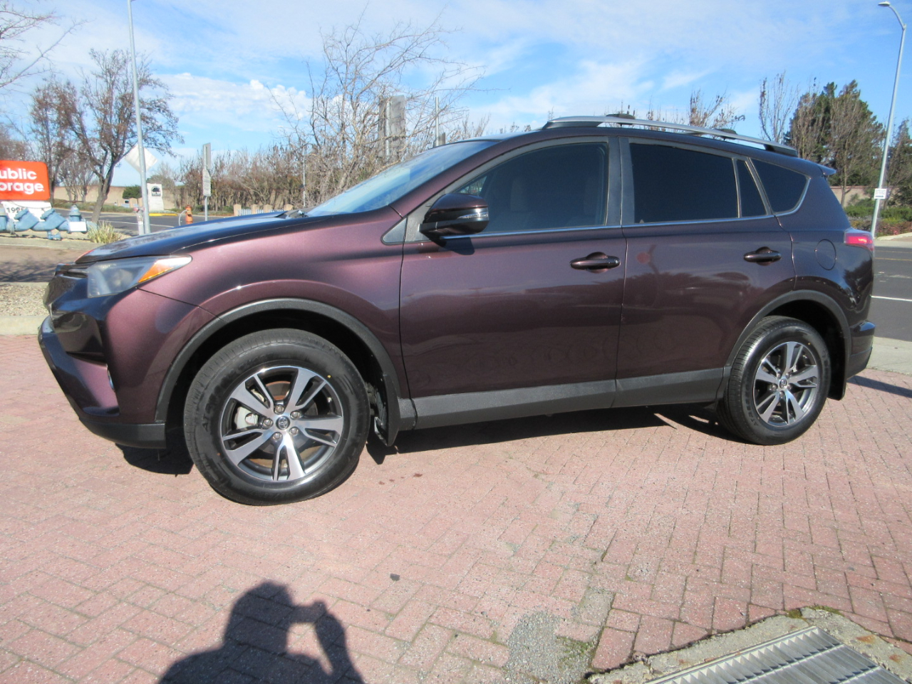 Toyota RAV4  2017
