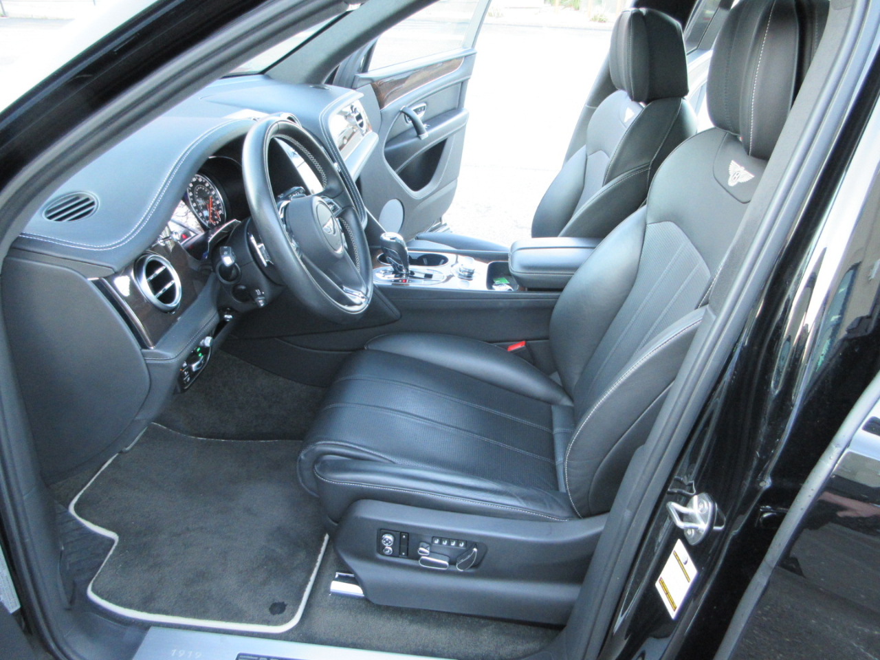 Bentley Bentayga  2019