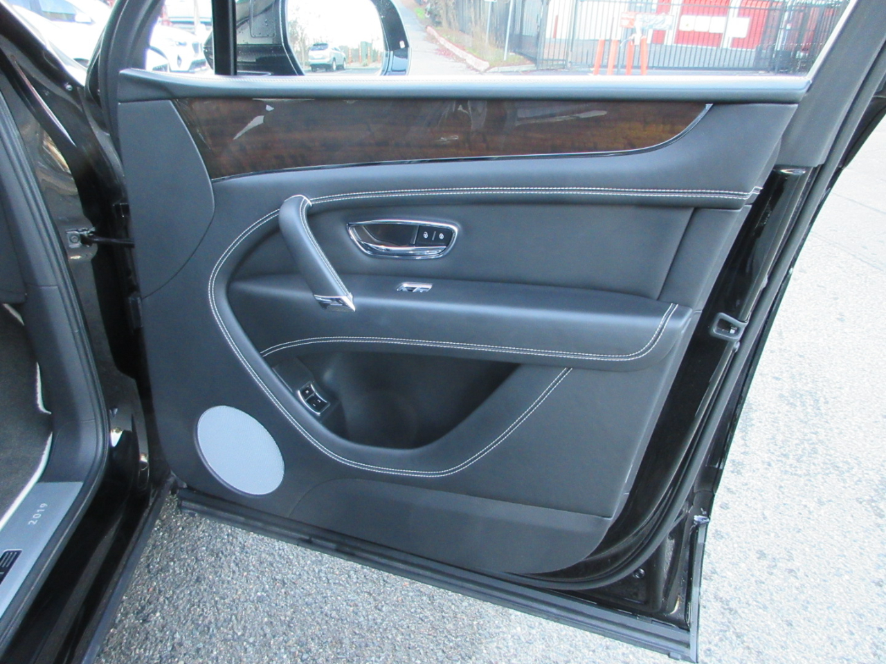 Bentley Bentayga  2019