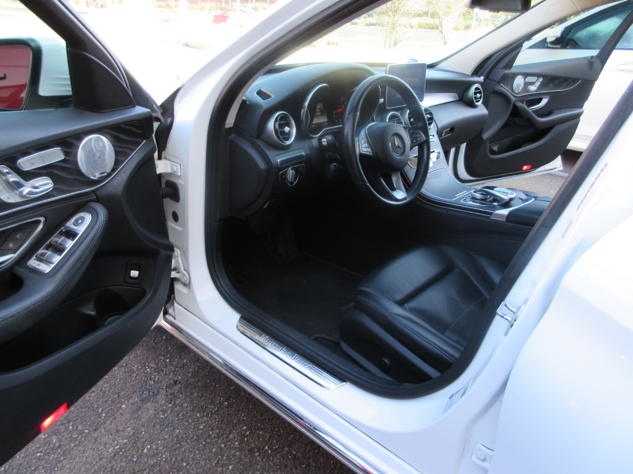 Mercedes-Benz C300  2015