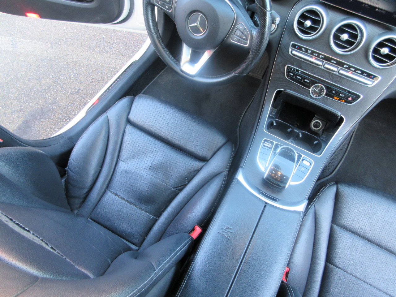 Mercedes-Benz C300  2015