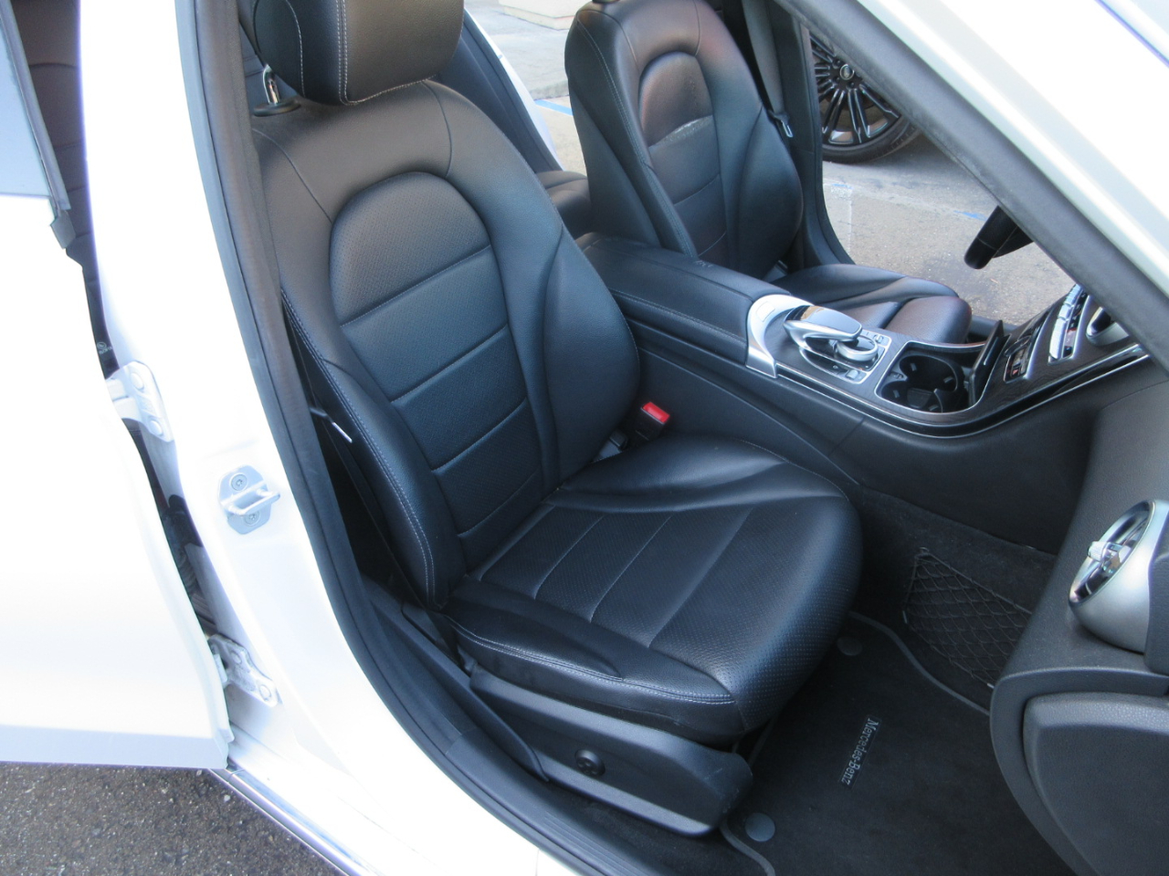 Mercedes-Benz C300  2015