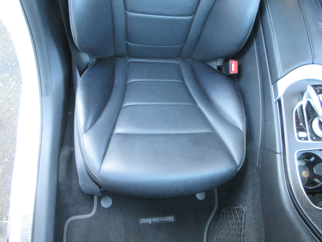 Mercedes-Benz C300  2015