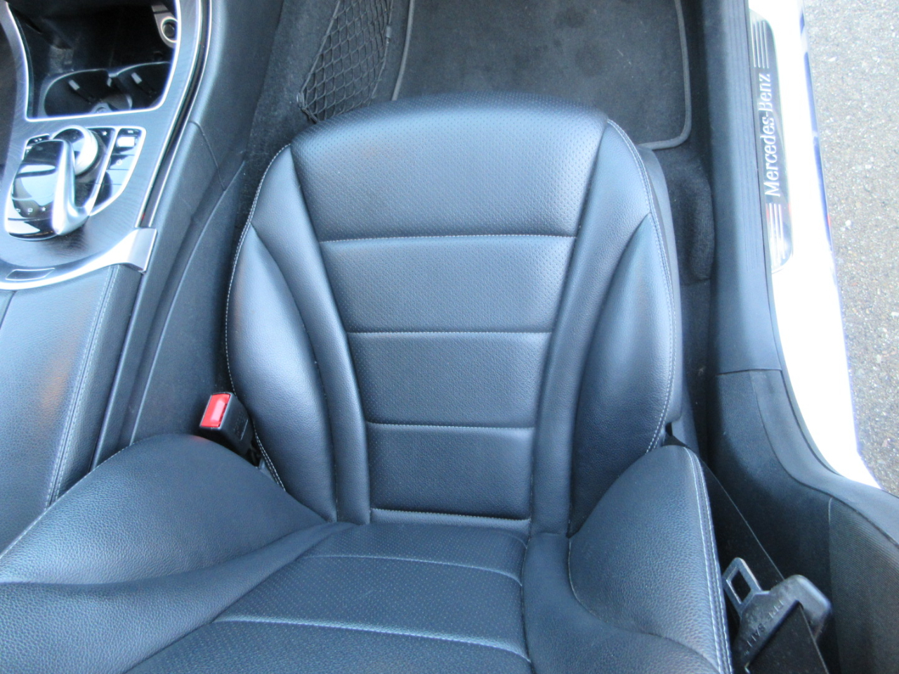 Mercedes-Benz C300  2015