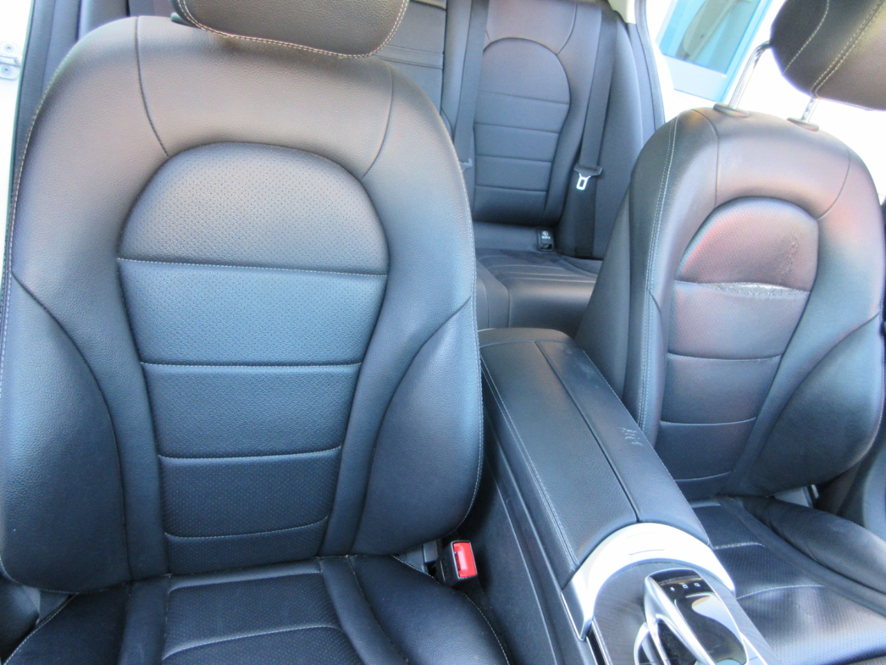 Mercedes-Benz C300  2015