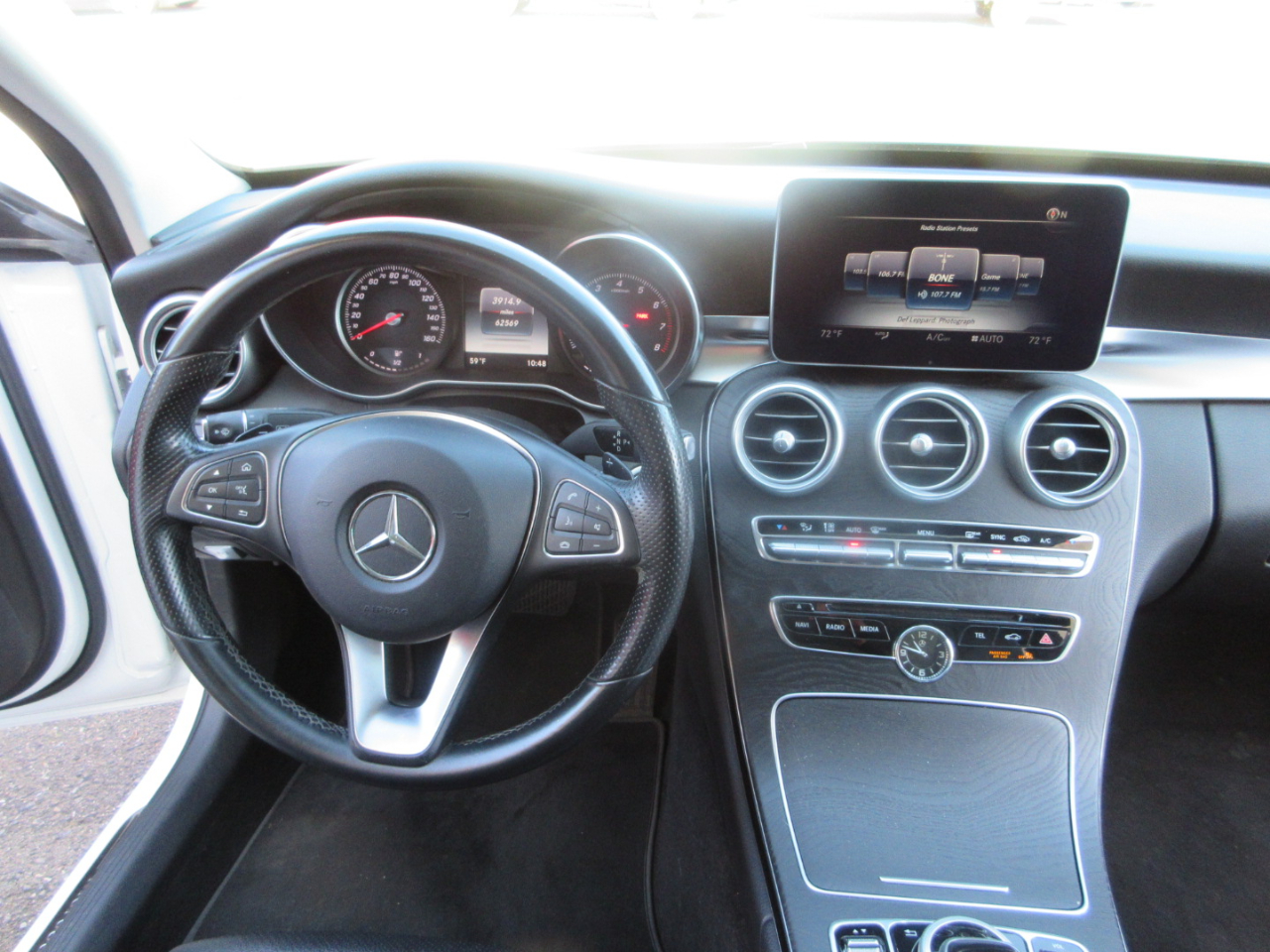 Mercedes-Benz C300  2015