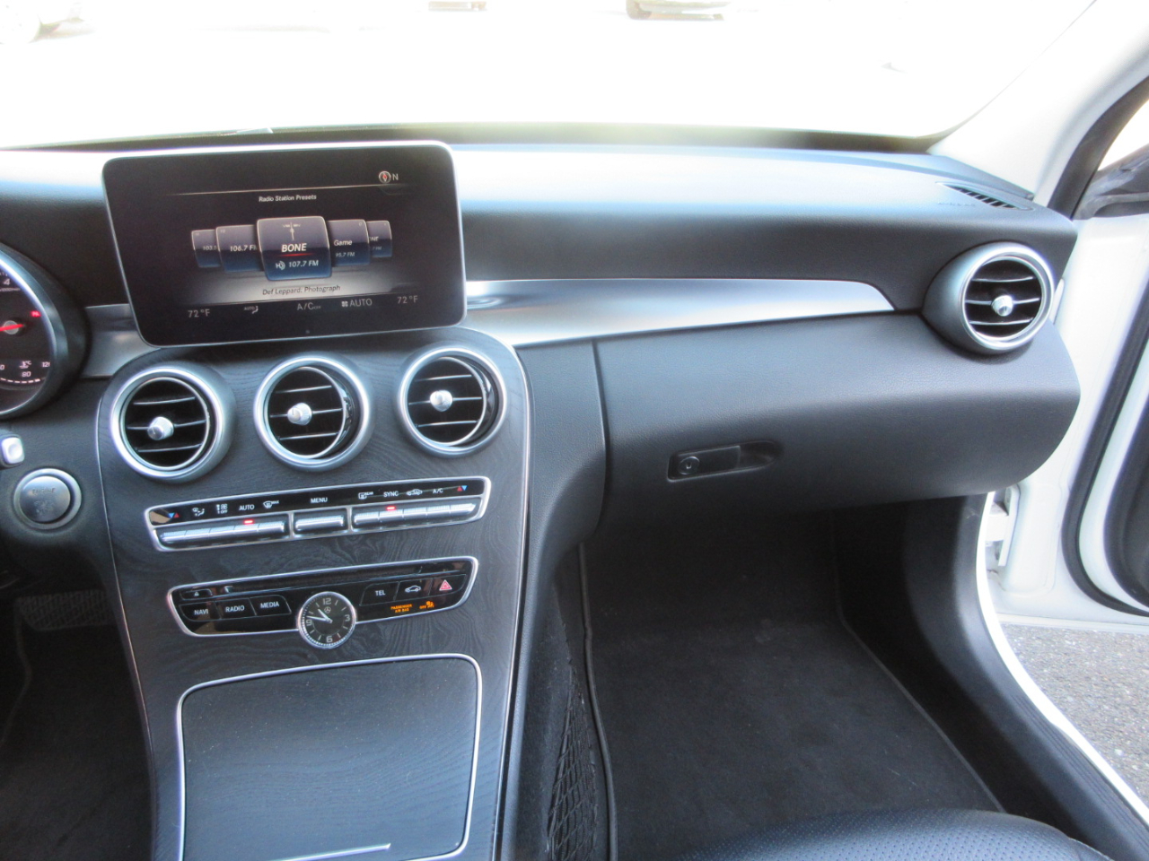 Mercedes-Benz C300  2015