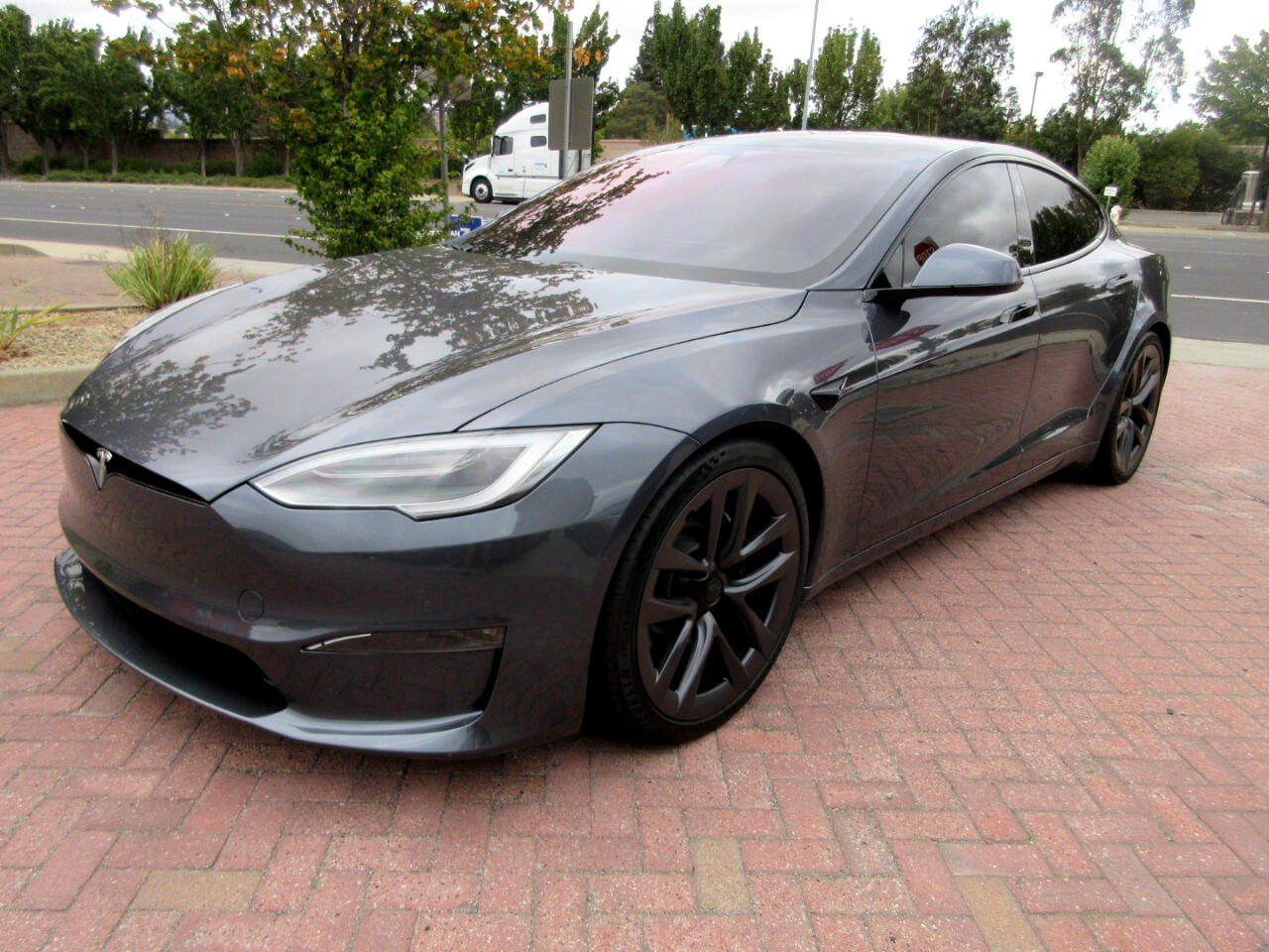 Tesla Model S  2021
