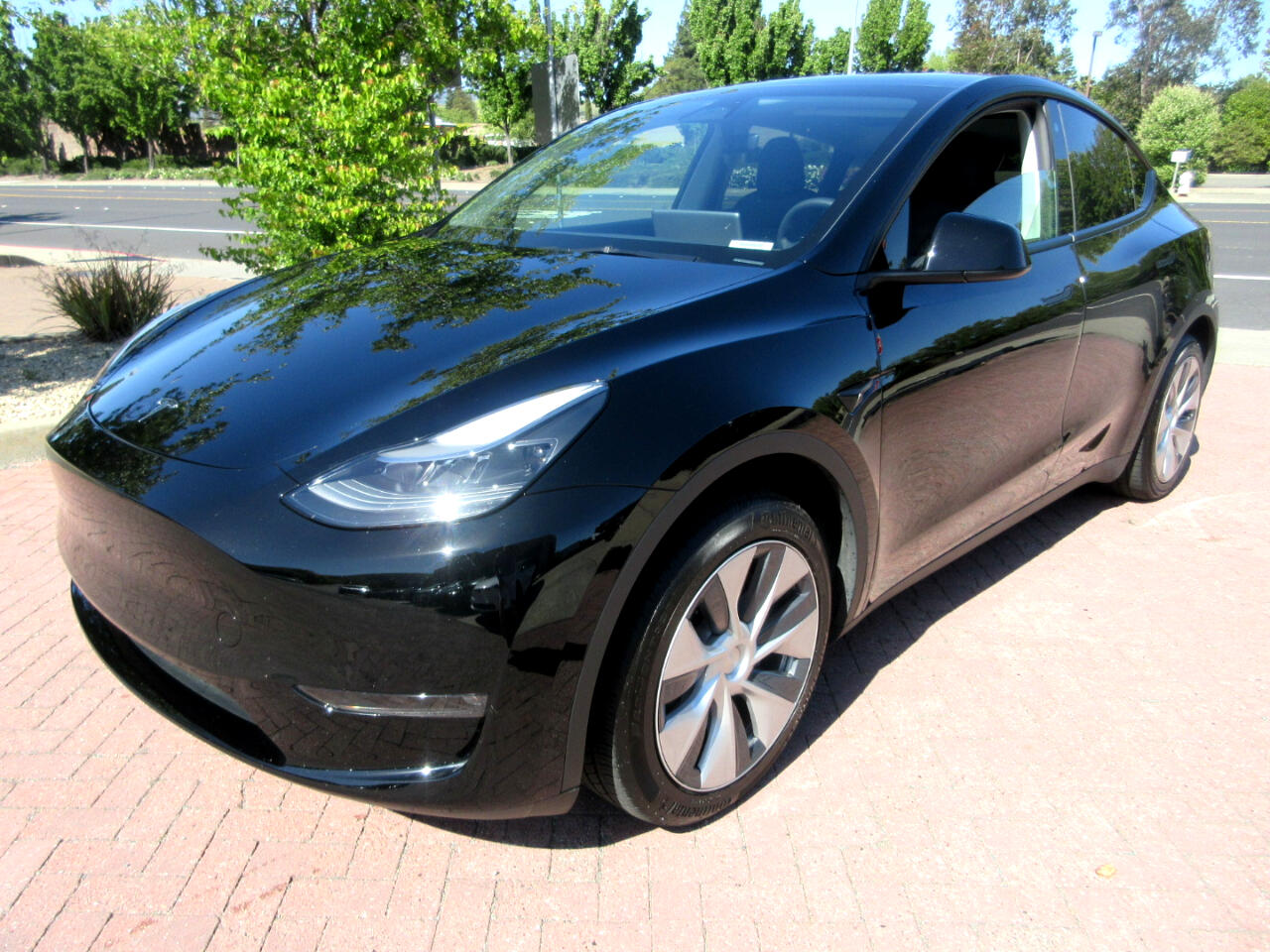 Tesla Model Y Long Range AWD 2023