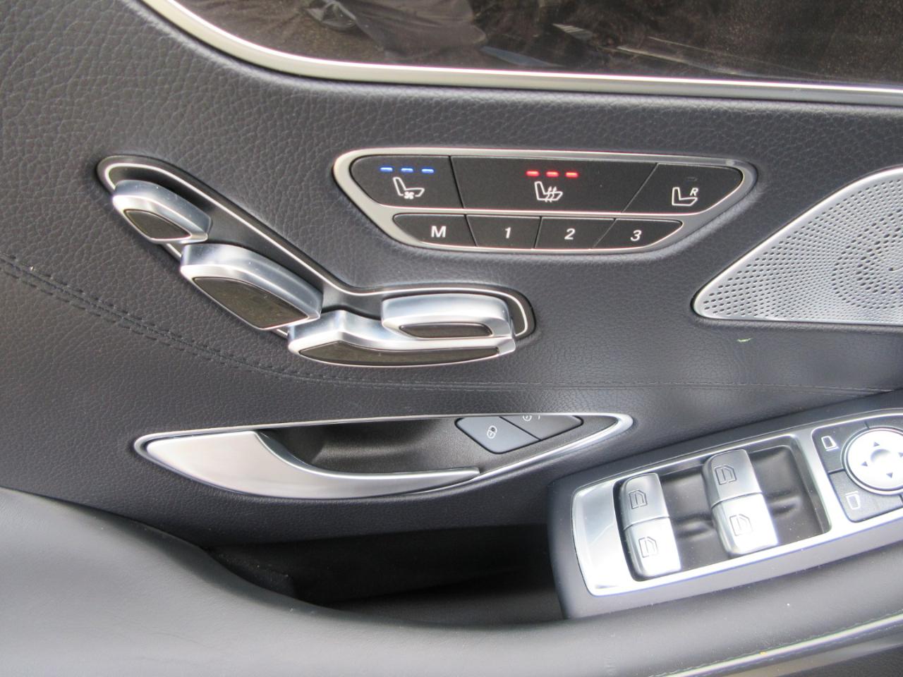 Mercedes-Benz S560  2020