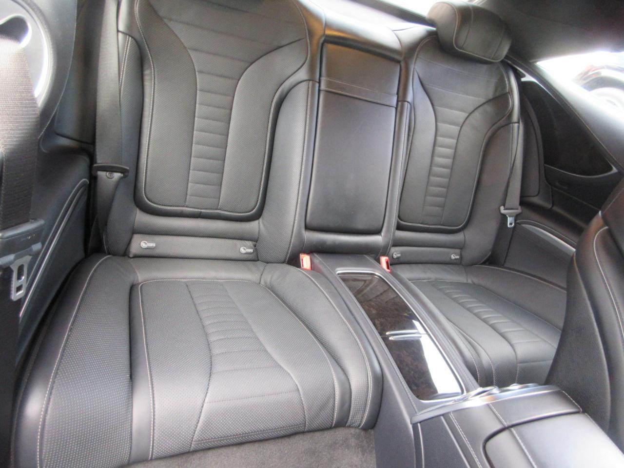 Mercedes-Benz S560  2020