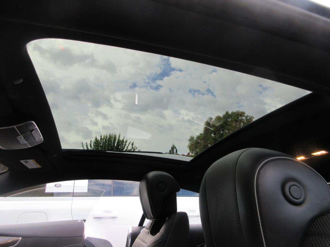 Mercedes-Benz S560  2020