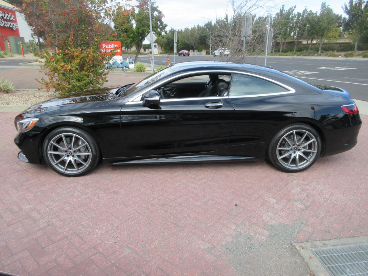 Mercedes-Benz S560  2020