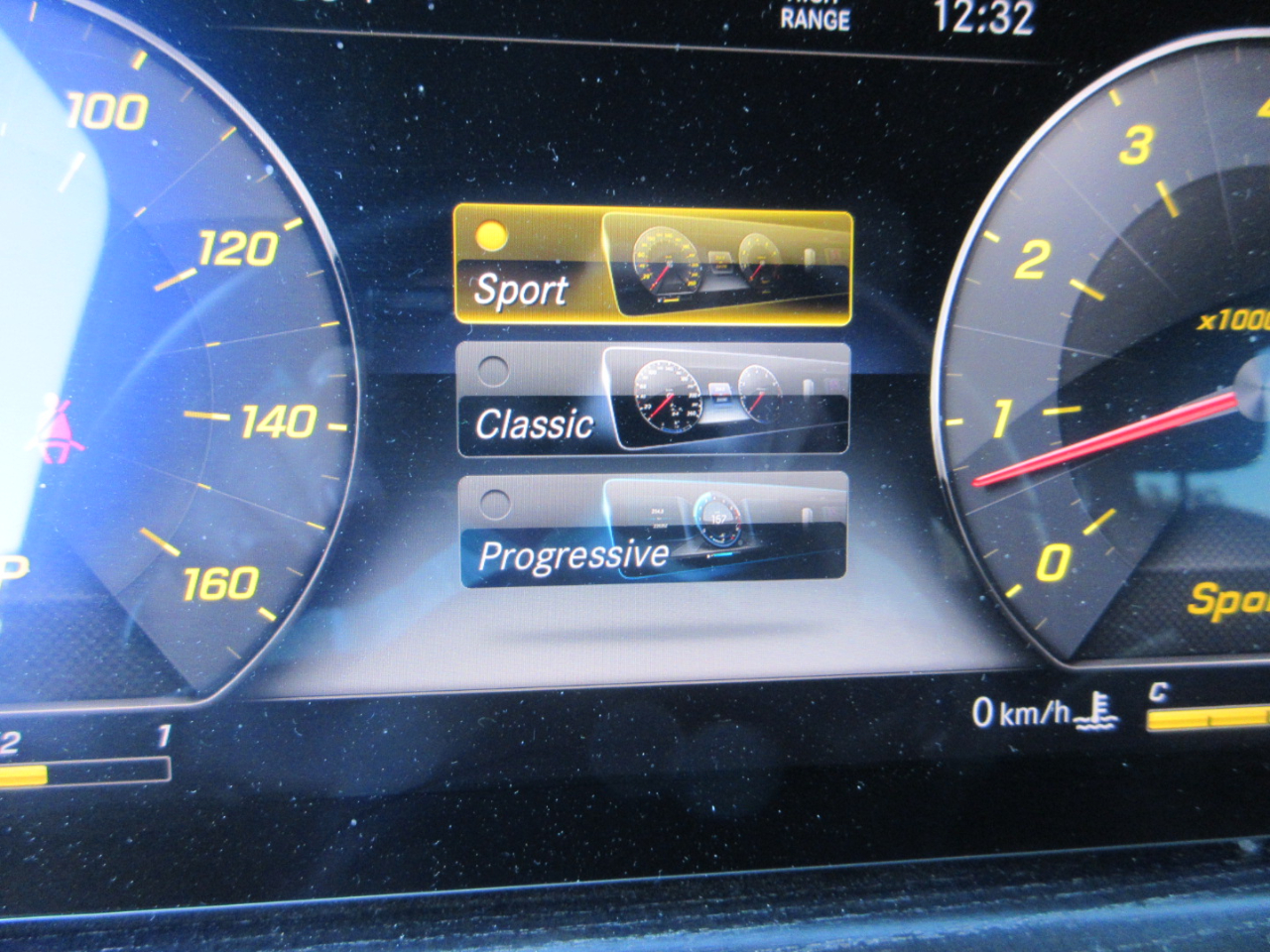 Mercedes-Benz G550  2019