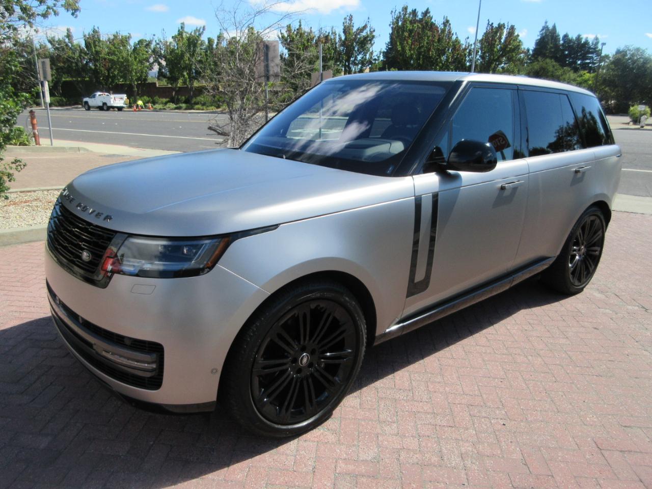 2023 Land Rover Range Rover P400 SE SWB