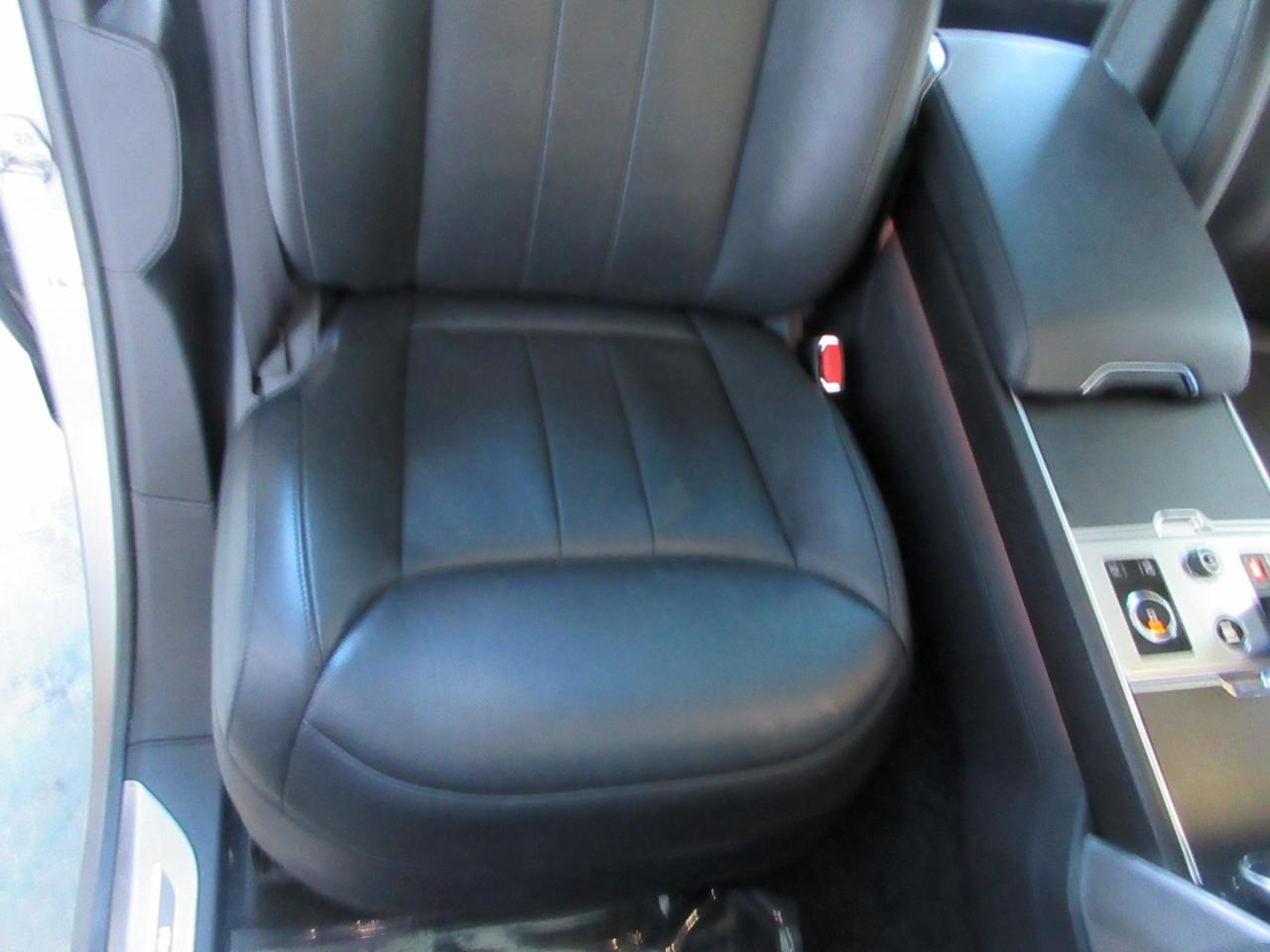 Land Rover Range Rover P400 SE SWB 2023