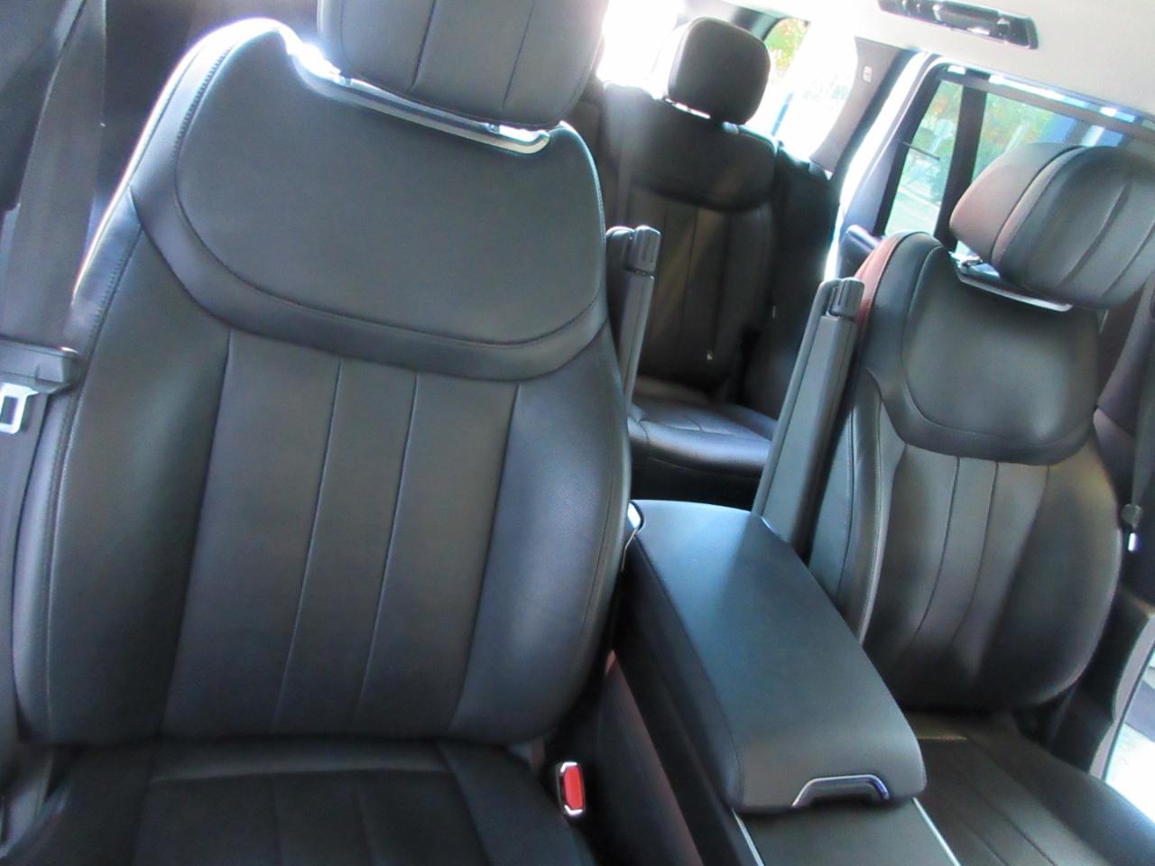 Land Rover Range Rover P400 SE SWB 2023