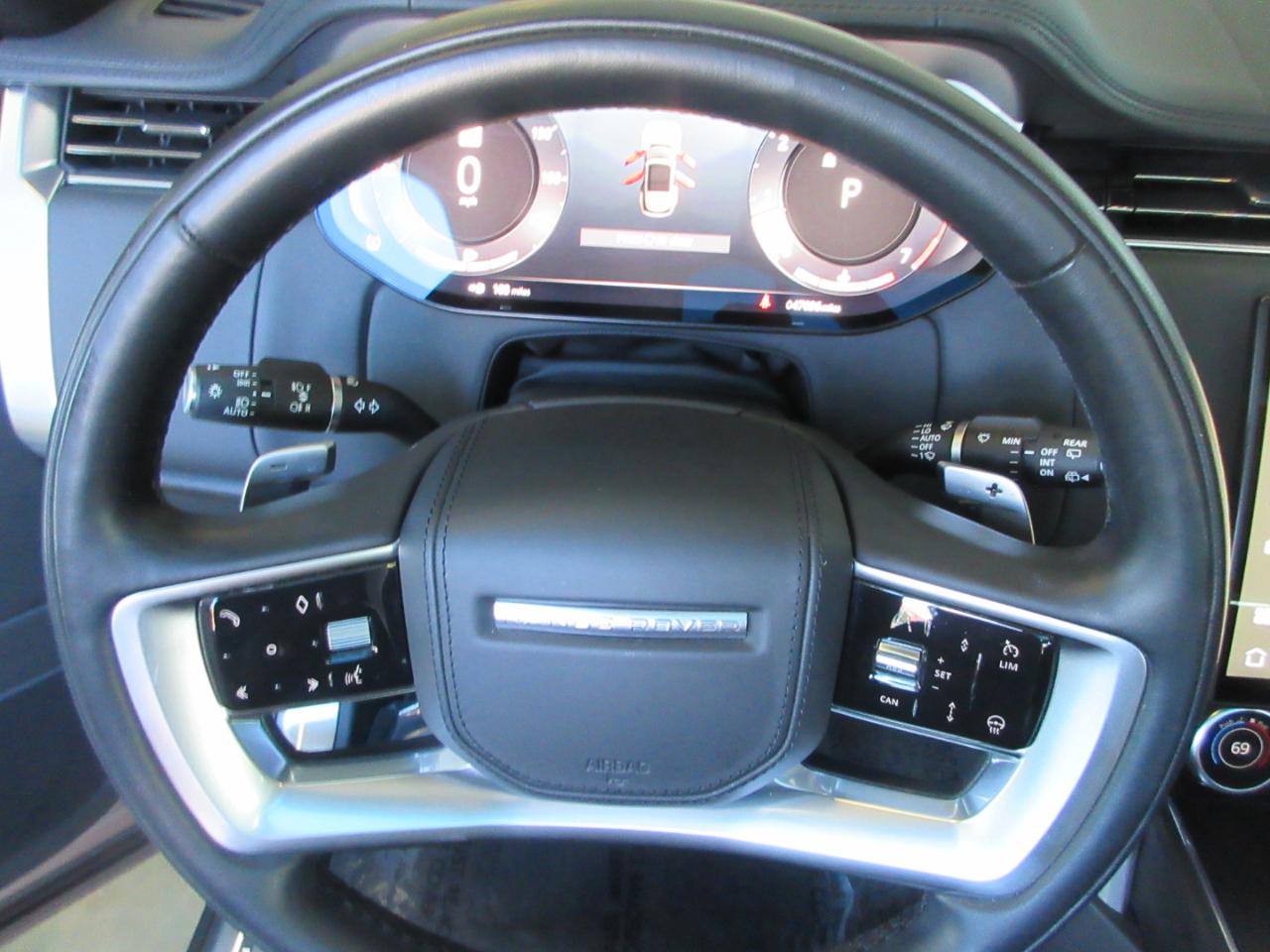 Land Rover Range Rover P400 SE SWB 2023