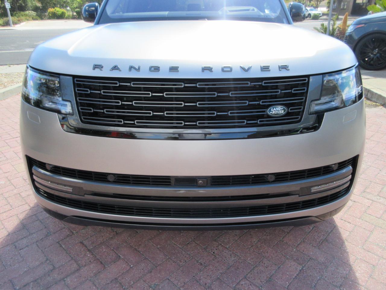 Land Rover Range Rover P400 SE SWB 2023