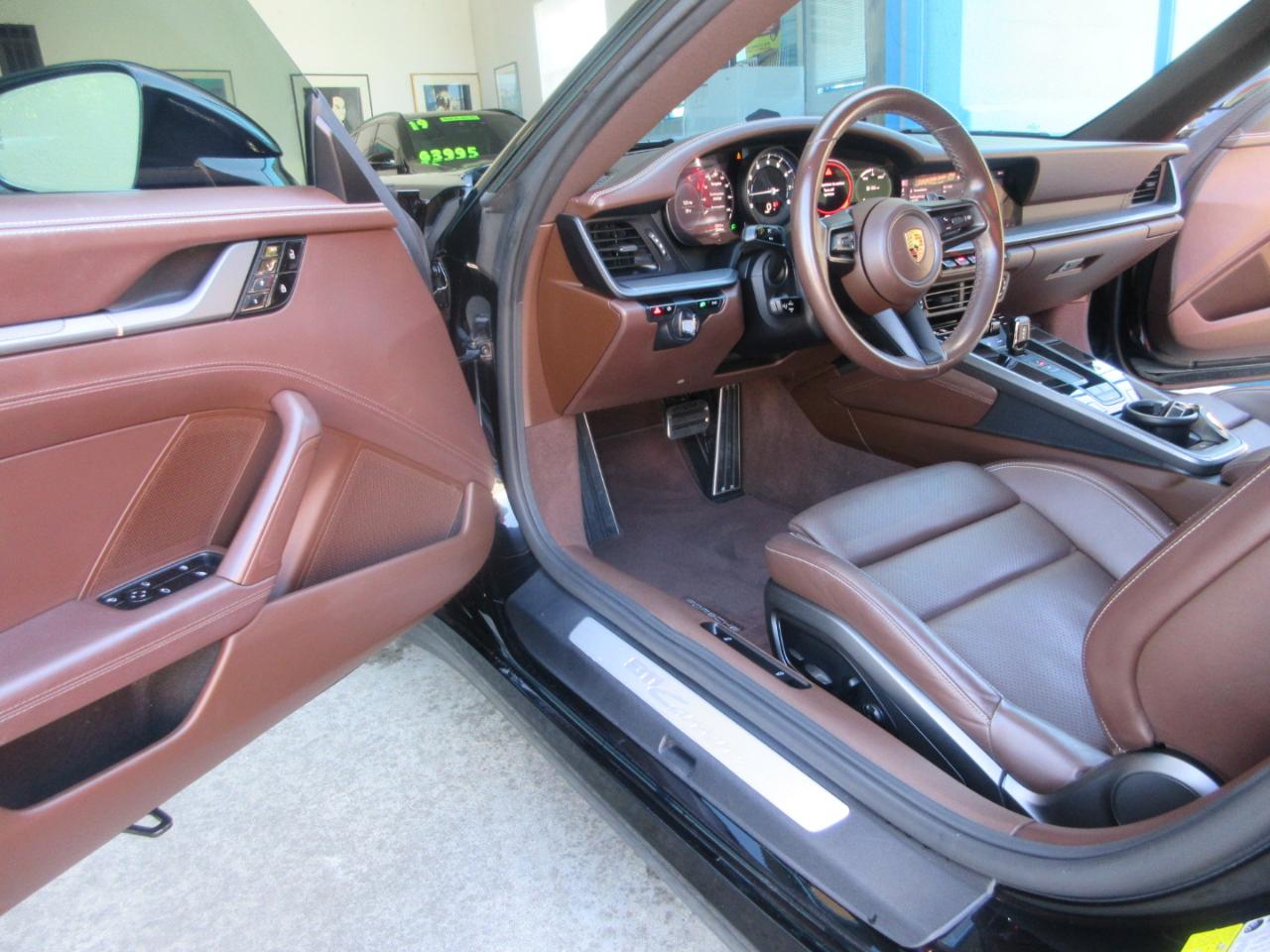 Porsche 911  2020