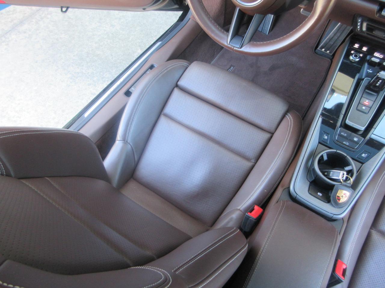 Porsche 911  2020