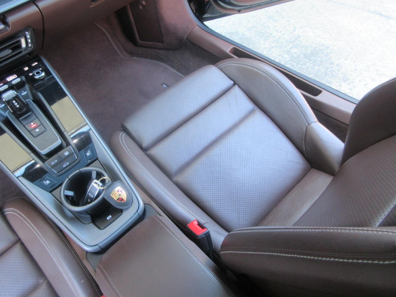 Porsche 911  2020