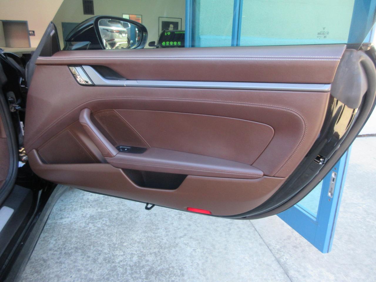 Porsche 911  2020