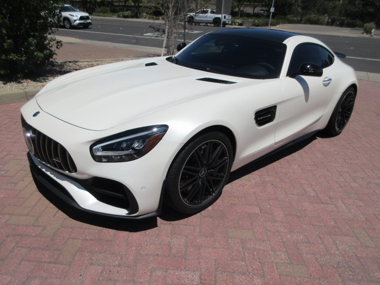 Mercedes-Benz AMG GT  2021