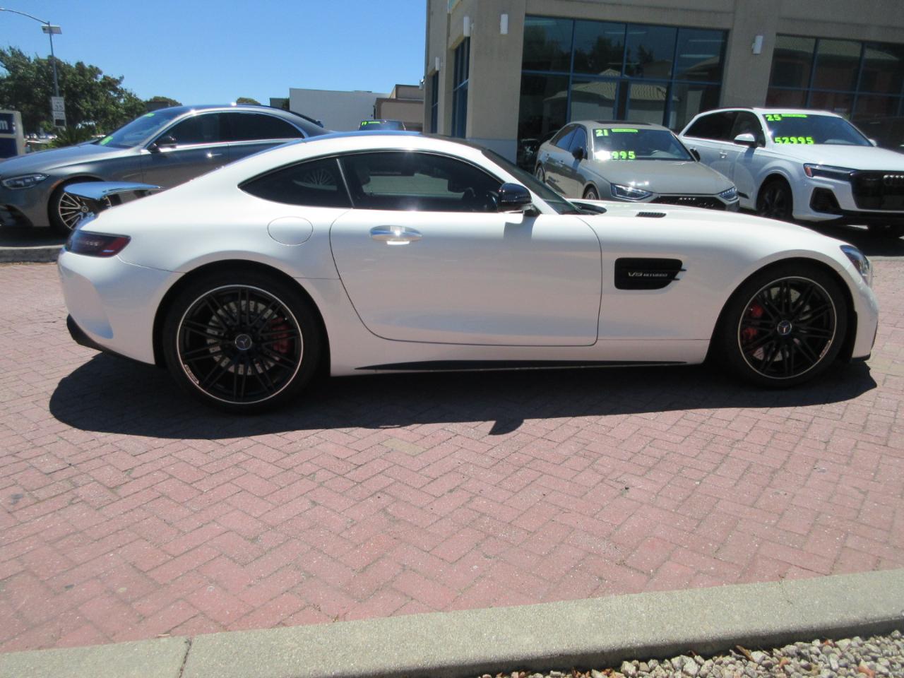 Mercedes-Benz AMG GT  2021