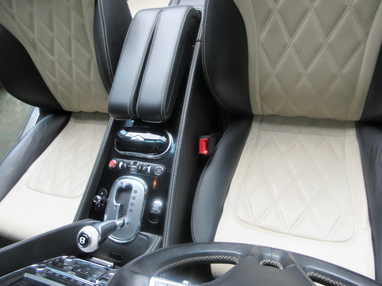 Bentley Continental GT V8  2013