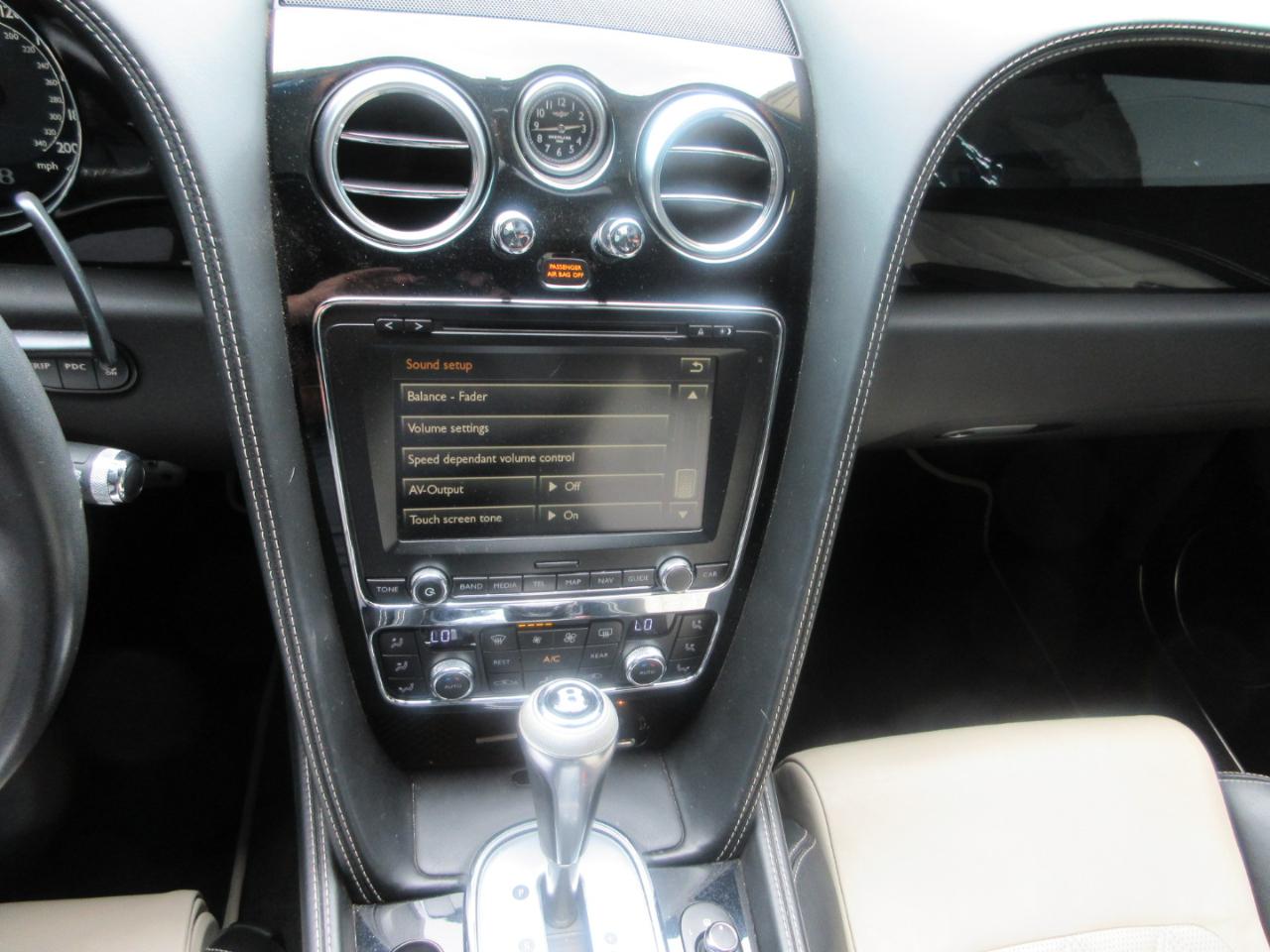 Bentley Continental GT V8  2013