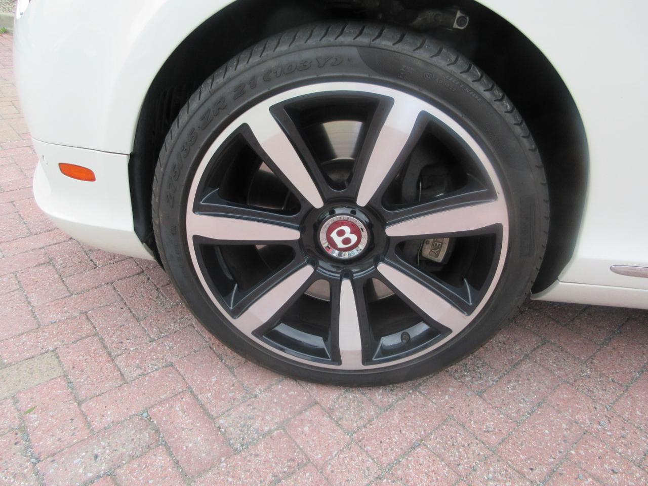 Bentley Continental GT V8  2013