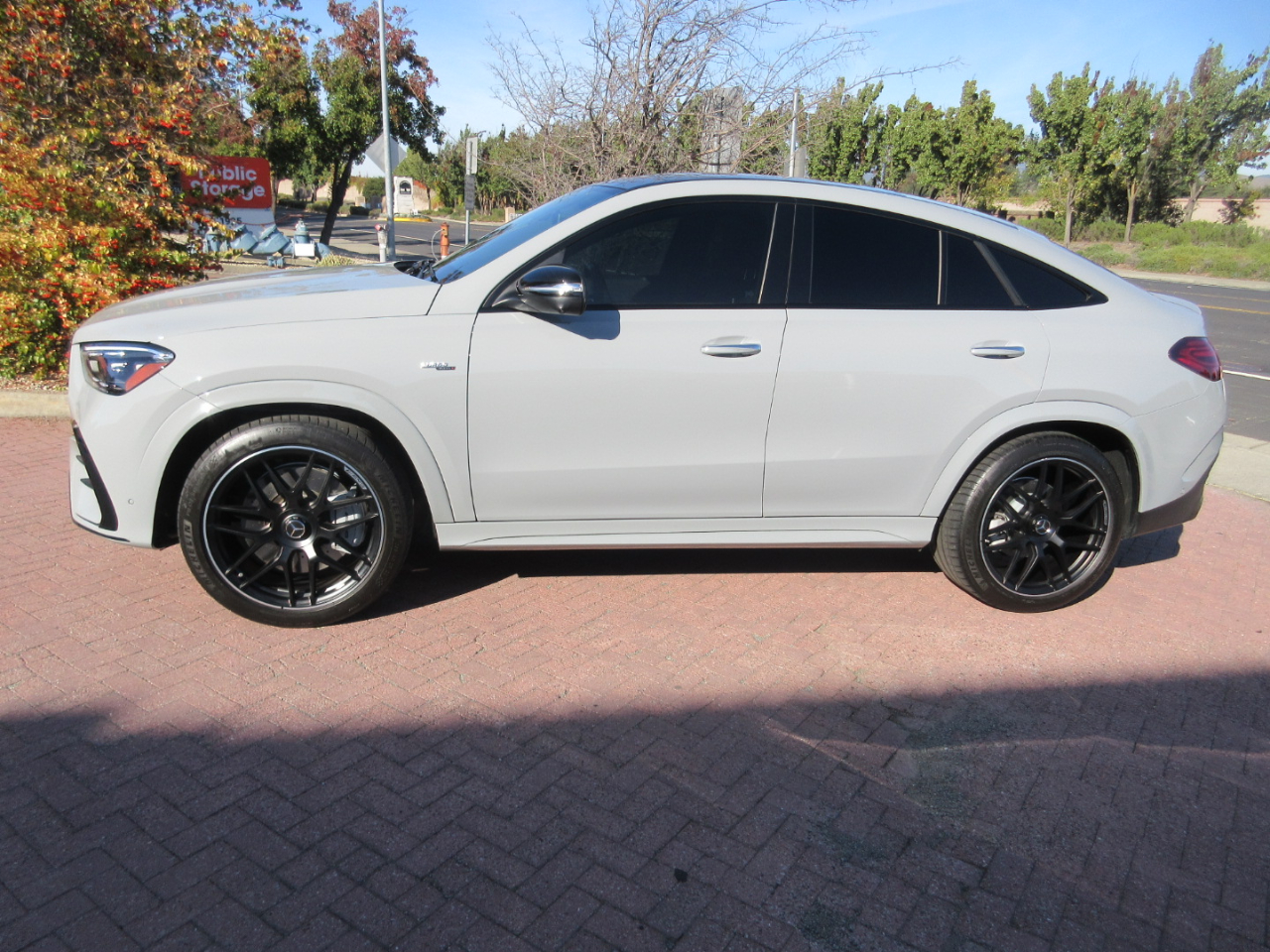 Mercedes-Benz GLE AMG GLE 53 4MATIC+ Coupe 2025 Mercedes-Benz GLE AMG GLE 53 4MATIC+ Coupe 2025