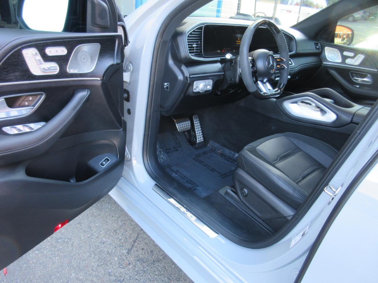 Mercedes-Benz GLE AMG GLE 53 4MATIC+ Coupe 2025 Mercedes-Benz GLE AMG GLE 53 4MATIC+ Coupe 2025